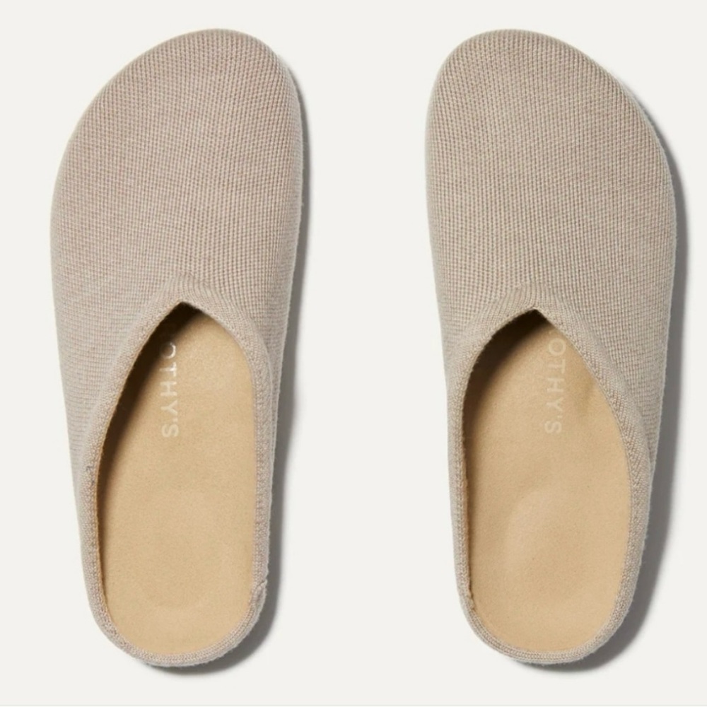 Rothy's Casual Clog Women’s size 5 (fits larger)